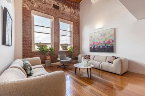 Brickworks Loft - Rooftop Living off Smith Street